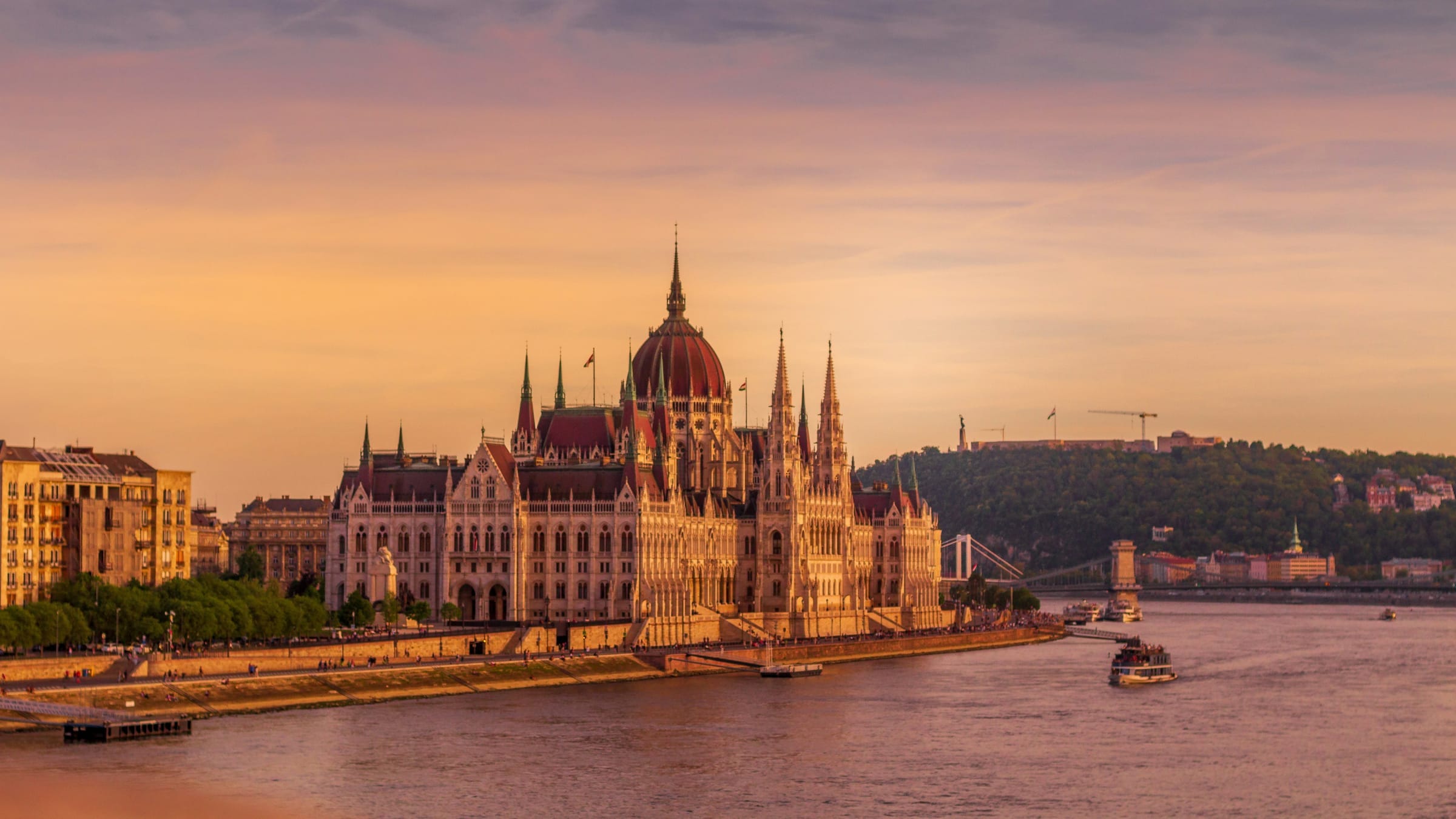Budapest at golden hour: the Danube, the Chain Bridge and the Parliament building